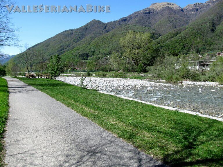 PISTA CICLABILE VALSASSINA - da Barzio a Taceno in bicicletta, Lecco MTB