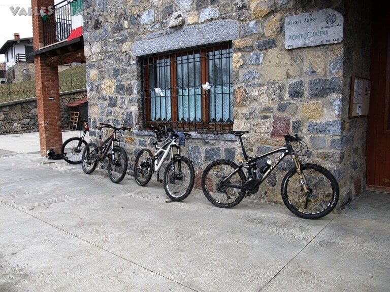 Rifugio alpini Cavlera - valle seriana bike