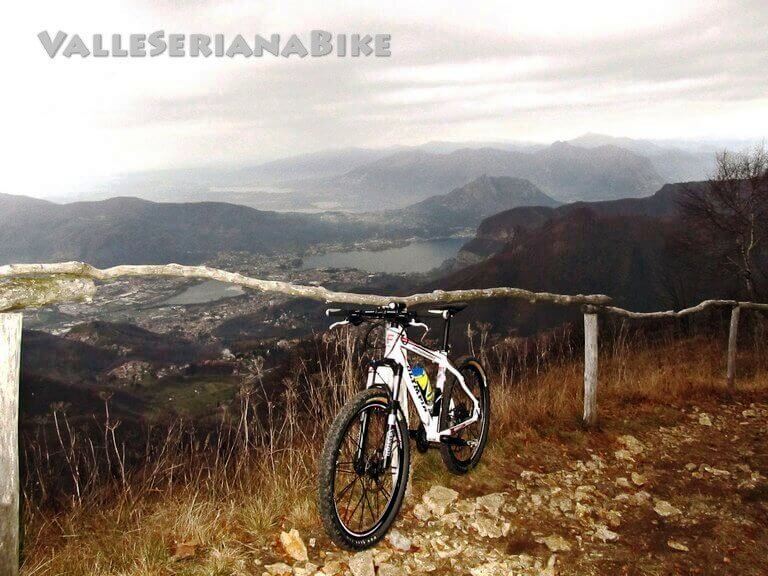 panorama dal monte Tesoro - valle seriana bike