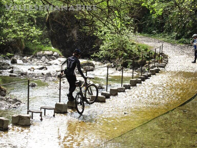 attraversamenti - valle seriana bike